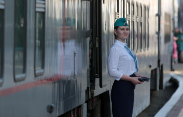 Сезонный поезд №173/174 «Таврия» Москва – Евпатория начнет курсировать накануне майских праздников.