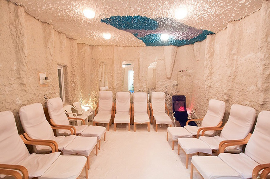 Лечение легочных заболеваний в Крыму: соляная пещера 