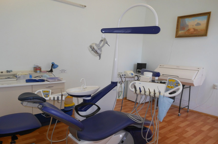 Лечение в Евпатории в санатории Орен - стоматолог